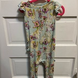 Little bum bums/ bums and roses size 18-24 month